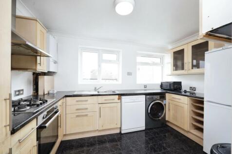 Greville Court, South Vale, Sudbury 2 bed flat for sale