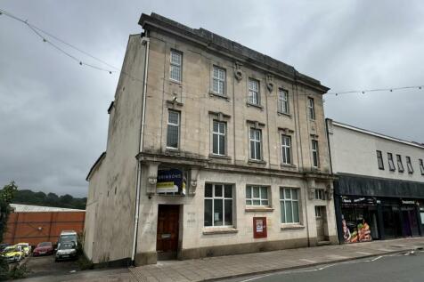 Terraced house for sale