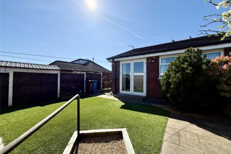Hawkshead Road, High Crompton... 2 bed bungalow for sale