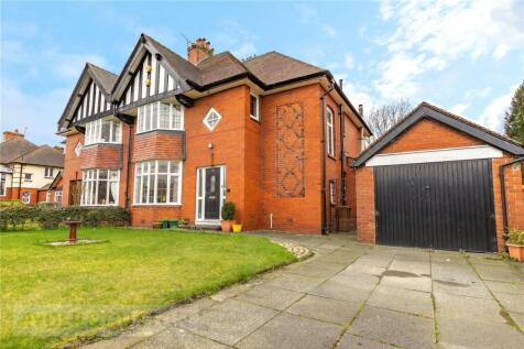 Tandle Hill Road, Royton, Oldham... 4 bed semi