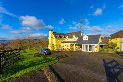 7 bedroom detached house for sale