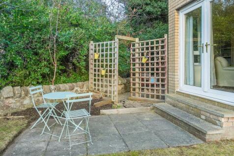 Gilmerton Road, Liberton, Edinburgh... 2 bed ground floor flat for sale