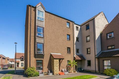 Westbank Place, Edinburgh, EH15 2 bed ground floor flat for sale