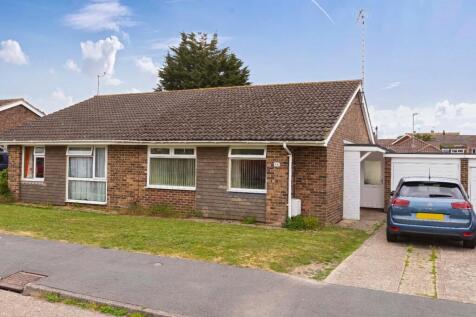 2 bedroom semi-detached bungalow for sale