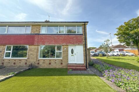 Arundel Walk, Whickham, NE16 3 bed semi