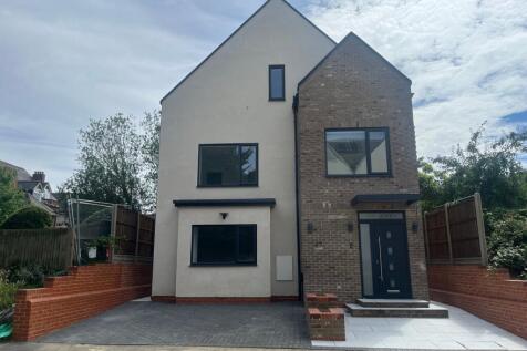 Carlton Road, Sidcup, DA14 6 bed detached house for sale