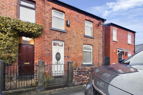 Victoria Street, Burscough, L40 0SN 2 bed semi