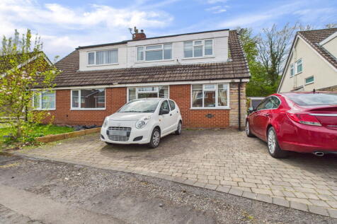 46 Thurcroft Drive, Skelmersdale, WN8... 4 bed semi