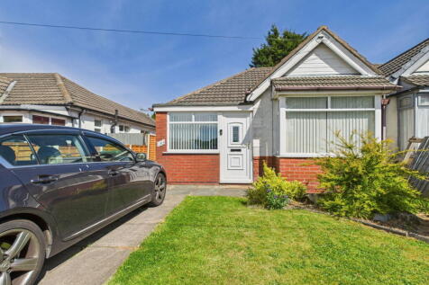 3 bedroom semi-detached bungalow for sale