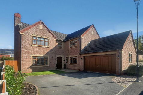 Upton Rocks Avenue, Widnes 5 bed detached house for sale