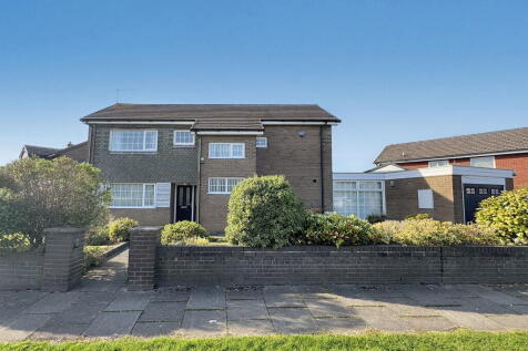 Farndale, Farnworth, Widnes 4 bed detached house for sale