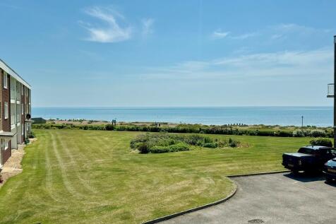 Overstrand Avenue, West Sussex 3 bed apartment for sale