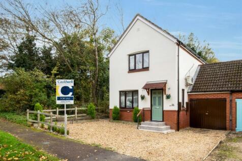 3 bedroom link detached house for sale