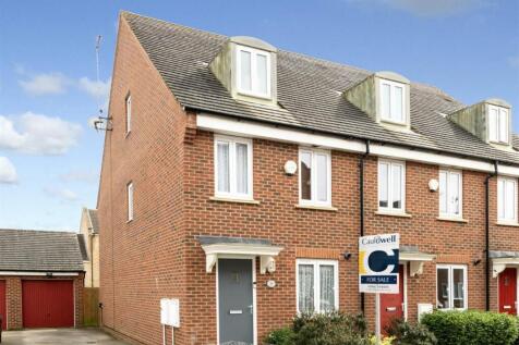 Cheviot Gardens, Oakridge Park 3 bed end of terrace house for sale