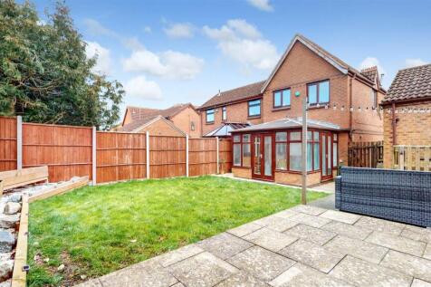 Blaydon Close, Bletchley, Milton Keynes 3 bed semi