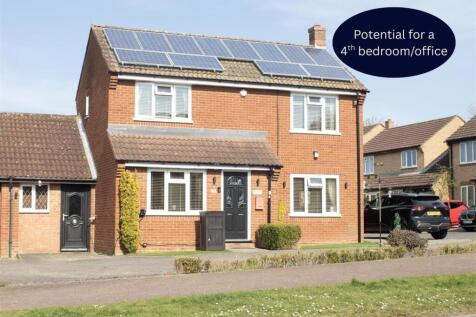 Culmstock Close, Emerson Valley... 3 bed link detached house for sale