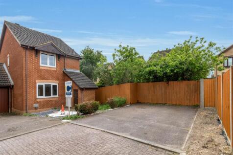 Crosby court, Crownhill, Milton keynes 3 bed link detached house for sale