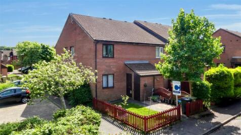 1 bedroom maisonette for sale
