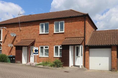 2 bedroom maisonette for sale