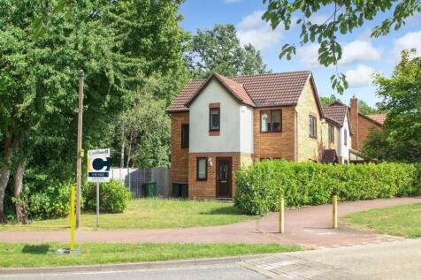 Isaacson Drive, Wavendon Gate, Milton... 3 bed semi