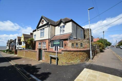 5 bedroom semi-detached house for sale