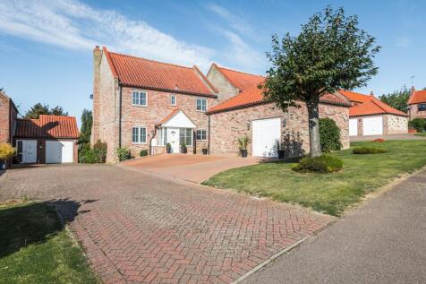 Sedgeford 4 bed detached house for sale