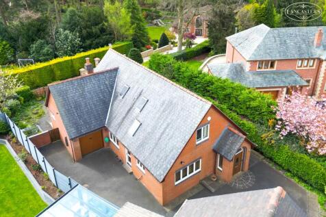 4 bedroom detached bungalow for sale