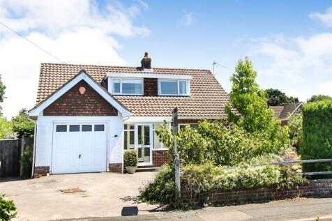 Haglane Copse, Pennington, Hampshire... 3 bed detached house for sale