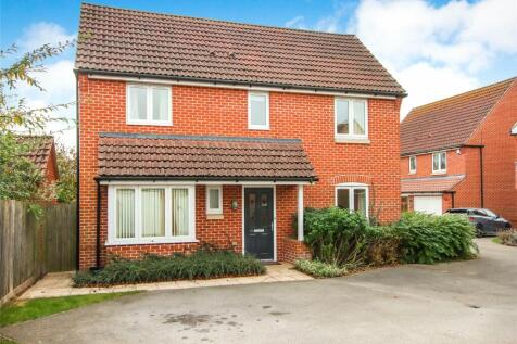 Princess Royal Close, Lymington... 4 bed detached house for sale