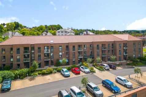 Lower Turk Street, Alton, Hampshire... 1 bed apartment for sale