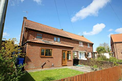 4 bedroom semi-detached house for sale