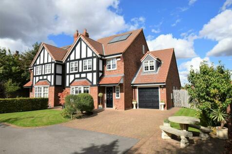 5 bedroom detached house for sale