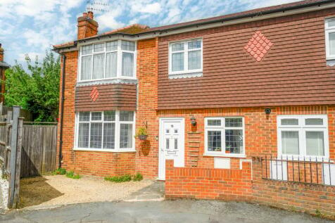 4 bedroom semi-detached house for sale