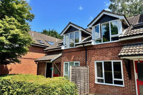 Seymour Court, Crowthorne, Berkshire Studio for sale