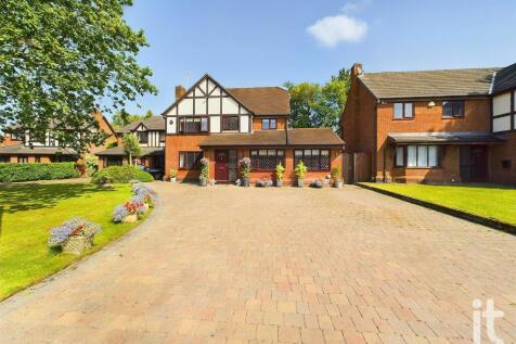 Penmoor Chase, Hazel Grove... 5 bed detached house for sale