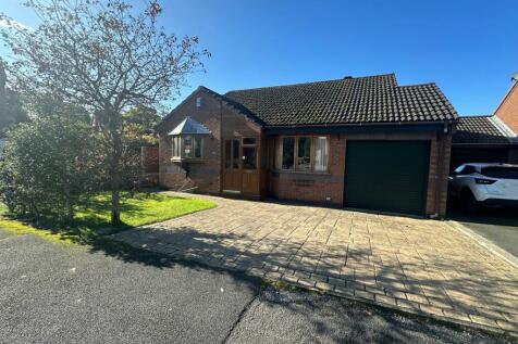 3 bedroom detached bungalow for sale