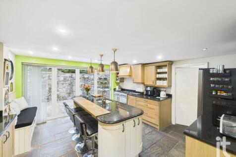 Middlewood Road, High Lane... 4 bed detached house for sale