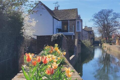 Pound Lane, Canterbury, CT1 2 bed end of terrace house for sale