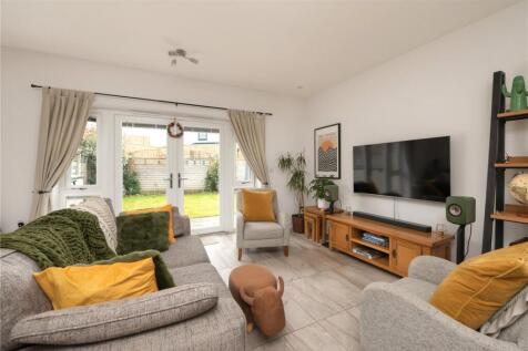 Brayebrook Road, Canterbury, Kent, CT1 3 bed semi