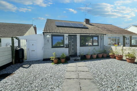 2 bedroom semi-detached bungalow for sale