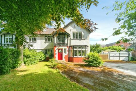 5 bedroom semi-detached house for sale