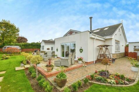 Braeside, Kirklevington 4 bed detached house for sale