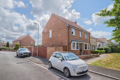 Battersby Green, Carlton 4 bed detached house for sale
