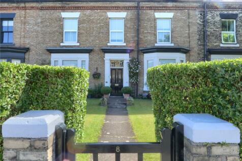 7 bedroom terraced house for sale