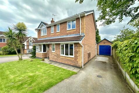 4 bedroom detached house for sale