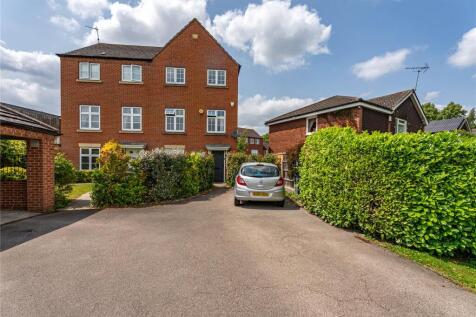 4 bedroom semi-detached house for sale