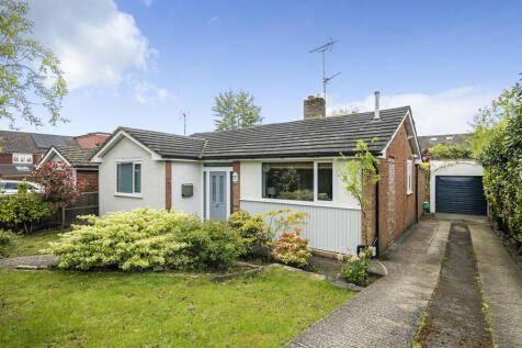 Madeley Road, Church Crookham, Fleet 2 bed bungalow for sale