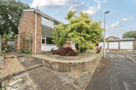 Chieveley Close, Tilehurst, Reading 3 bed semi