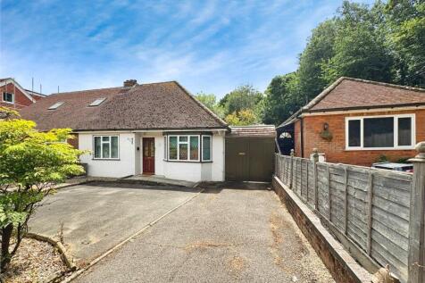 Norcot Road, Tilehurst, Reading 2 bed bungalow for sale