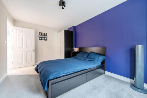 Blakes Quay, Gas Works Road, Reading 2 bed apartment for sale